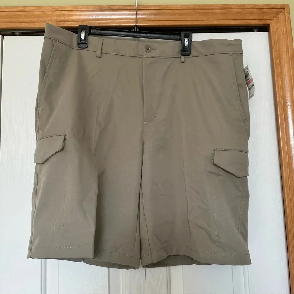 Golf Cargo Shorts NWT